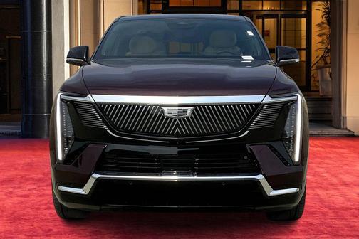 2025 Cadillac Escalade IQ Luxury 2