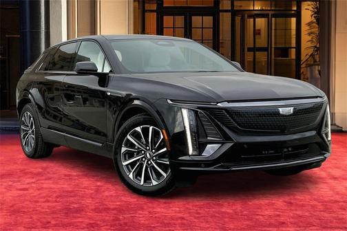 2025 Cadillac LYRIQ Sport