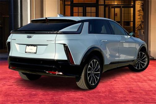 2025 Cadillac LYRIQ Sport