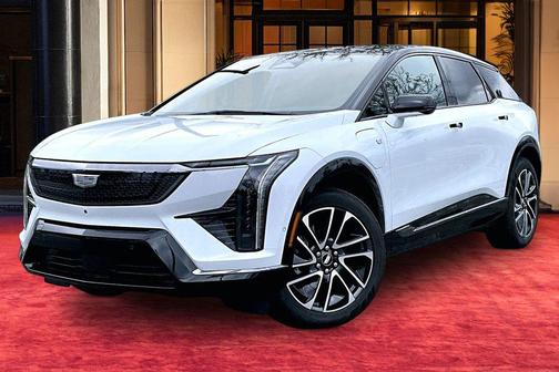 Vibrant White Tricoat 2026 Cadillac OPTIQ Sport
