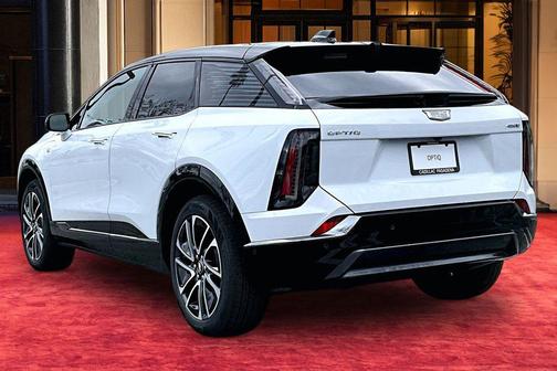 Vibrant White Tricoat 2026 Cadillac OPTIQ Sport