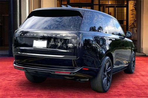 2023 Land Rover Range Rover P400 SE