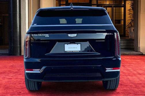 2026 Cadillac Escalade IQ Luxury