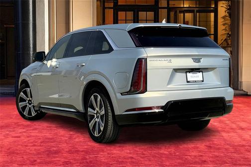 2025 Cadillac Escalade IQ Luxury 2