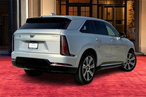 2025 Cadillac Escalade IQ Luxury 2