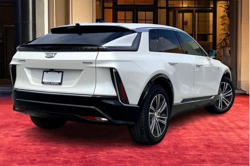 2024 Cadillac LYRIQ Luxury w/1SE