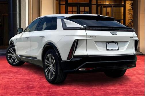 2024 Cadillac LYRIQ Luxury w/1SE