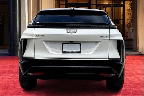 2024 Cadillac LYRIQ Luxury w/1SE