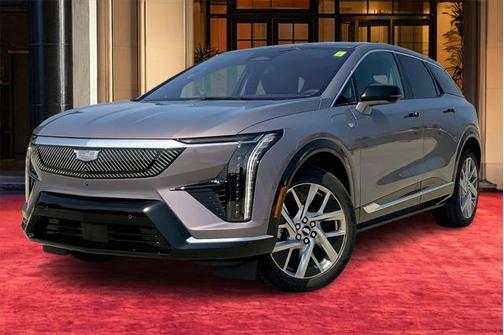 2025 Cadillac OPTIQ Luxury 2 AWD