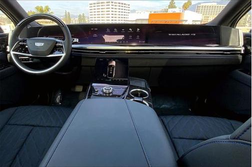 2025 Cadillac Escalade Sport