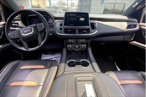 2023 GMC Yukon 4WD AT4