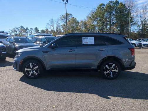 2023 Kia Sorento S