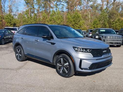 2023 Kia Sorento S
