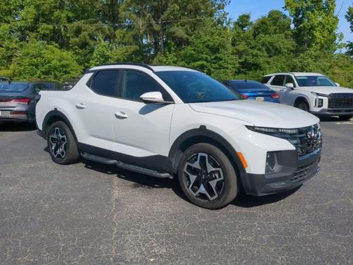 Ice White 2022 Hyundai SANTA CRUZ 2.5T Limited