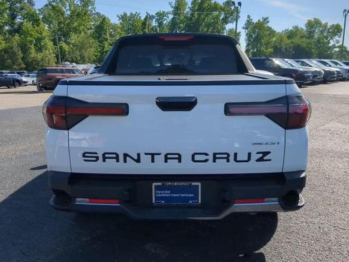 Ice White 2022 Hyundai SANTA CRUZ 2.5T Limited
