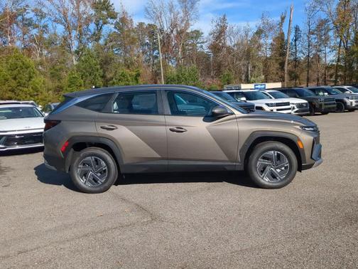 2026 Hyundai TUCSON Hybrid Blue SE