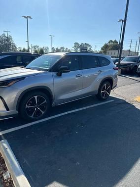 2022 Toyota Highlander XSE
