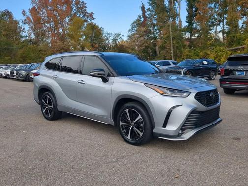 2022 Toyota Highlander XSE