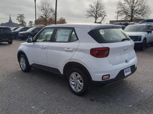 2026 Hyundai VENUE SE