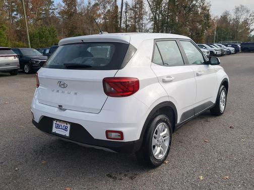 2026 Hyundai VENUE SE