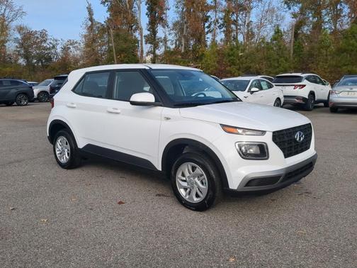 2026 Hyundai VENUE SE