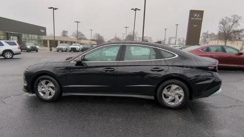 2025 Hyundai SONATA SE