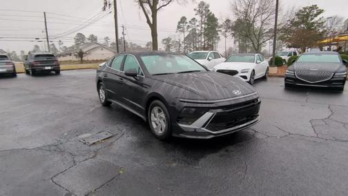 2025 Hyundai SONATA SE