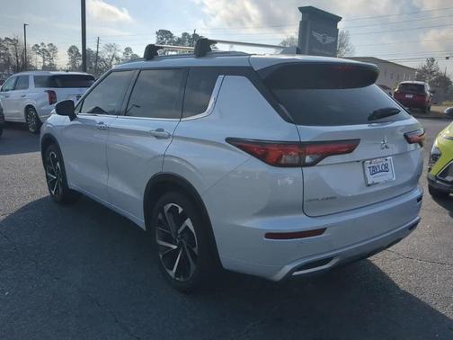 2024 Mitsubishi Outlander SEL