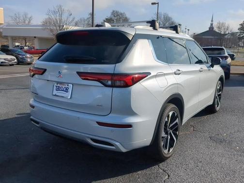 2024 Mitsubishi Outlander SEL