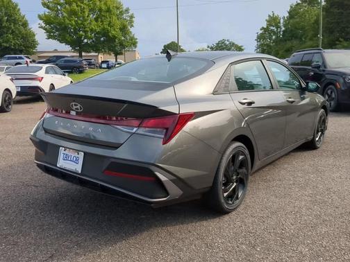 Amazon Gray 2026 Hyundai ELANTRA SEL Sport
