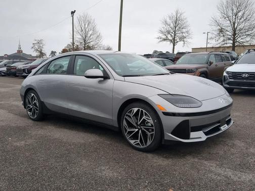 2025 Hyundai IONIQ 6 SEL