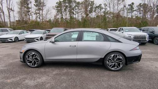 2025 Hyundai IONIQ 6 SEL
