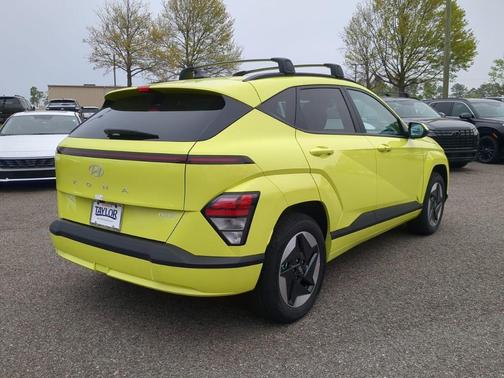 2025 Hyundai KONA EV SEL