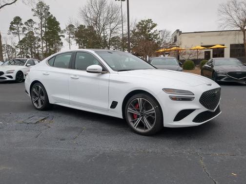 2025 Genesis G70 2.5T