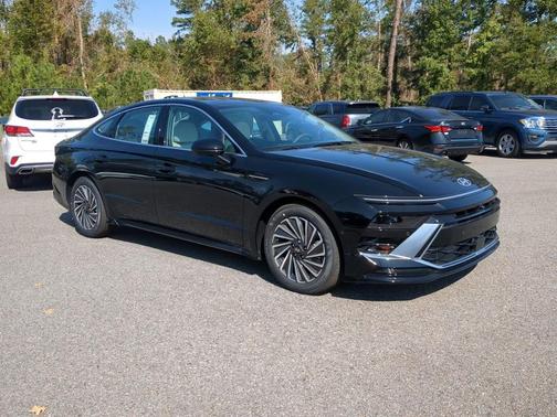 2024 Hyundai SONATA Hybrid Limited