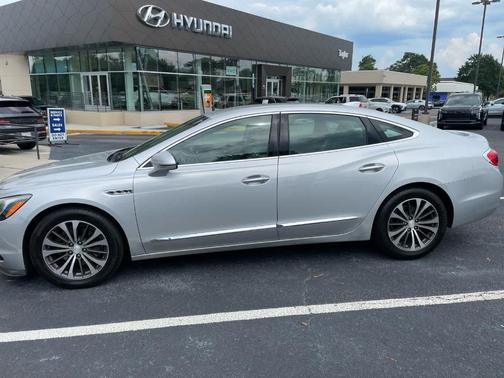 2017 Buick LaCrosse Essence