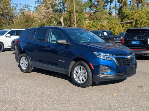 2022 Chevrolet Equinox LS