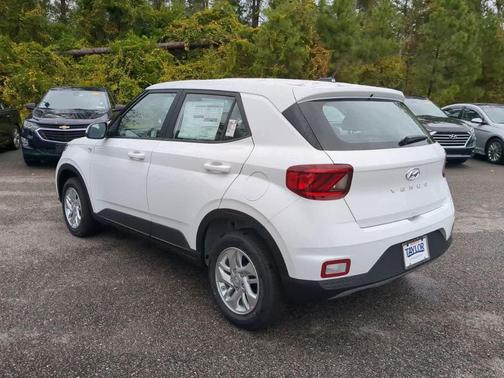 2026 Hyundai VENUE SE