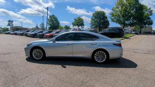 2022 Lexus ES 350 Ultra Luxury