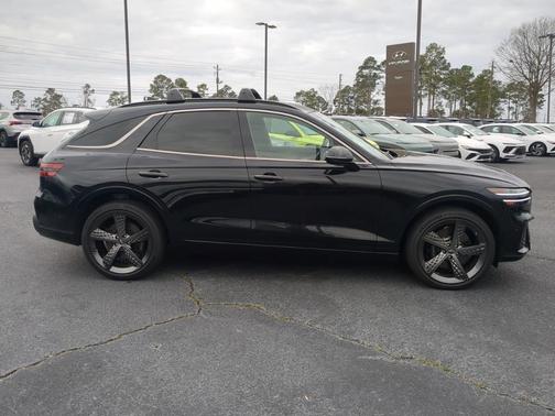 2025 Genesis GV70 2.5T