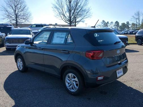 2026 Hyundai VENUE SE