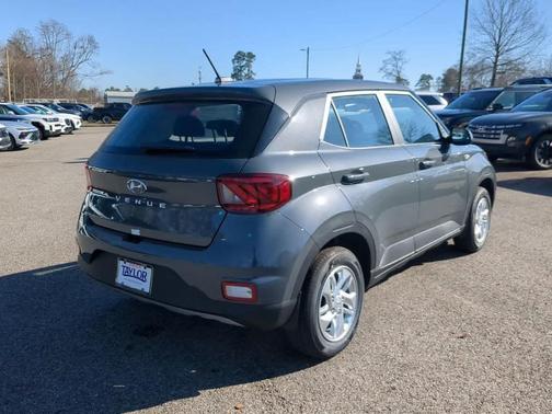 2026 Hyundai VENUE SE