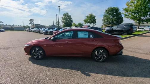 2025 Hyundai ELANTRA SEL Sport