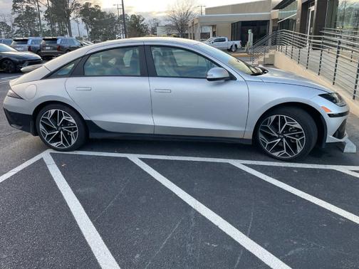 2025 Hyundai IONIQ 6 SEL