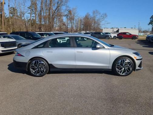 2025 Hyundai IONIQ 6 SEL