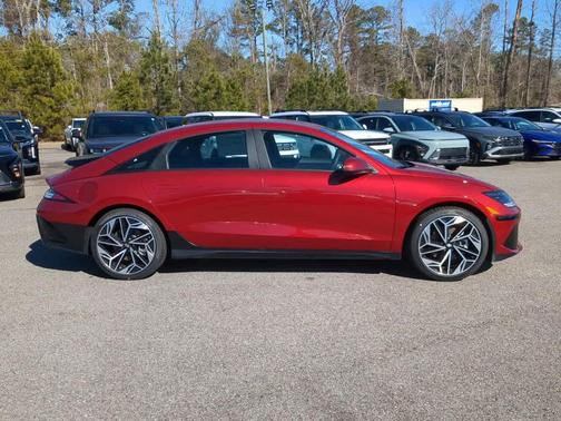 2025 Hyundai IONIQ 6 SEL