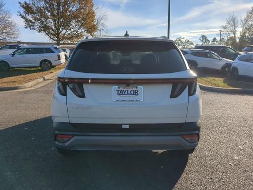 2026 Hyundai TUCSON SEL Premium