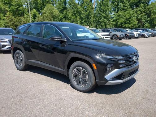 Ash Black 2026 Hyundai TUCSON Hybrid Blue SE