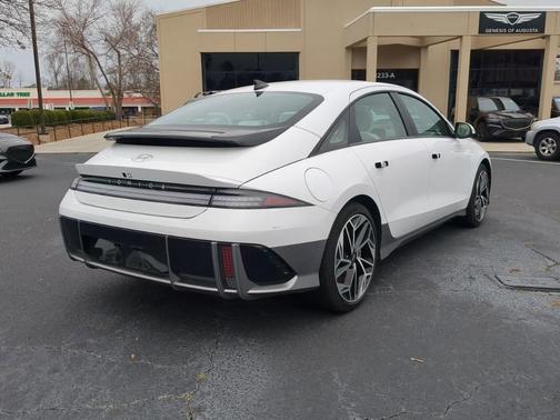 2023 Hyundai IONIQ 6 SEL