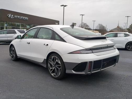 2023 Hyundai IONIQ 6 SEL